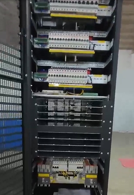 48Vdc 1000A Groot Systeem Centrale #2: 2 Fase 240Vac 2L+N+PE Met Flatpack2 48/3000 HE