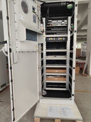 Outdoor Telecom Cabinet IP45 IP55 -48vdc 16KW 24KW 36KW Capaciteit voor Telecom Basisstation