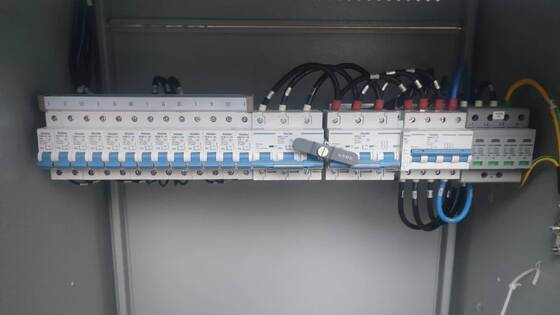 Vertiv NetSure 731 CC2-X2 48V 600A 36kW DC-voedingssysteem Telecomgelijkrichterkast voor basisstation