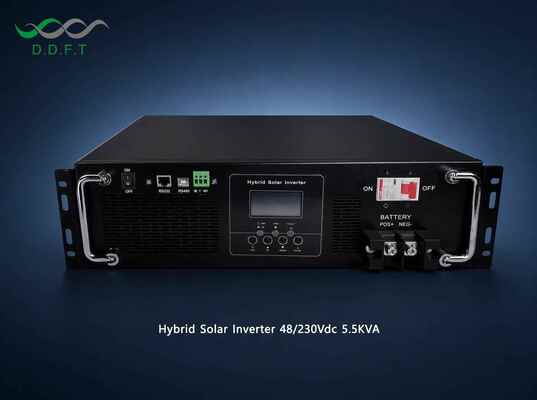 Heavy Duty 5,5 kW off-grid hybride omvormer 500VDC PV-ingang 48V batterij voor industrieel gebruik in ruwe omgevingen